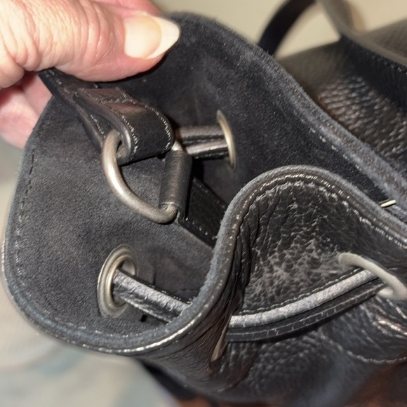 Coach and Four Bucket bag shoulder/crossbody  drawstring/ tassels  leather black - Picture 16 of 17